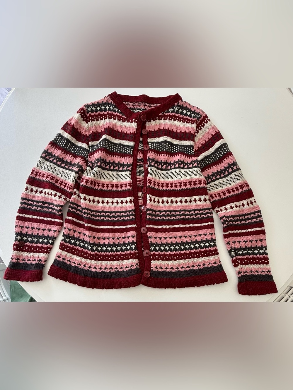 Vintage cozy Fair Isle-style knit sweater ❤️🩷